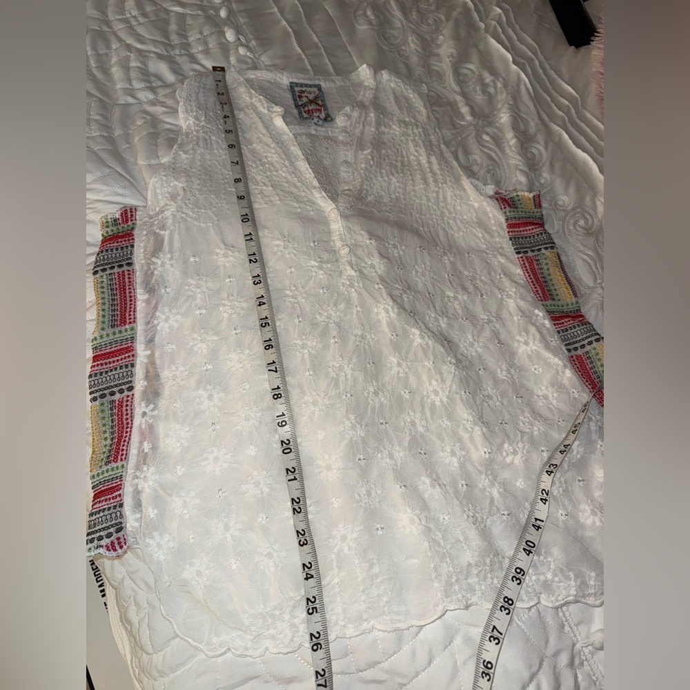 Johnny Was Turia White Embroidered Eyelet Boho Tank Top Medium Excellent - Picture 15 of 17